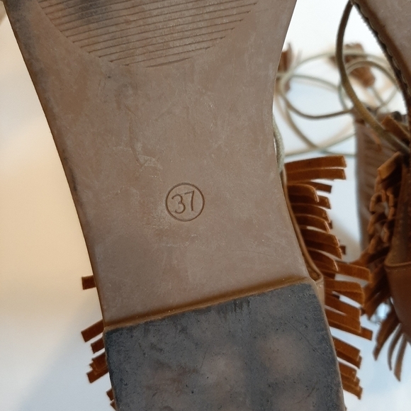 🌟Host Pick Corkys Nude Boho Lace Up Gladiator Sandals with Fringe Size 37 - Picture 8 of 12